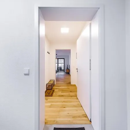 Keep Business H66-1 Mit Kueche, Balkon, Pkw-stellplatz * Oedheim