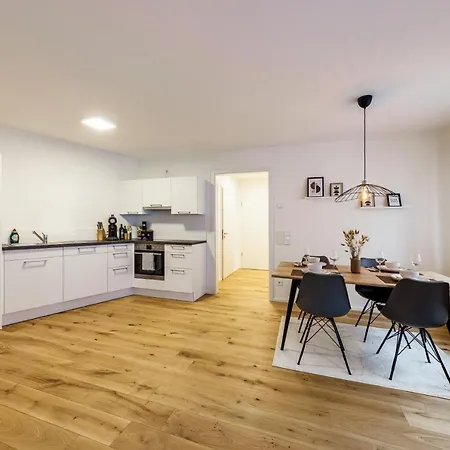 Keep Business H66-1 Mit Kueche, Balkon, Pkw-stellplatz 公寓 *